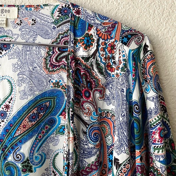 Umgee Womens Cardigan Size S/M Paisley Floral Open Front Fringe Hem - Picture 3 of 8